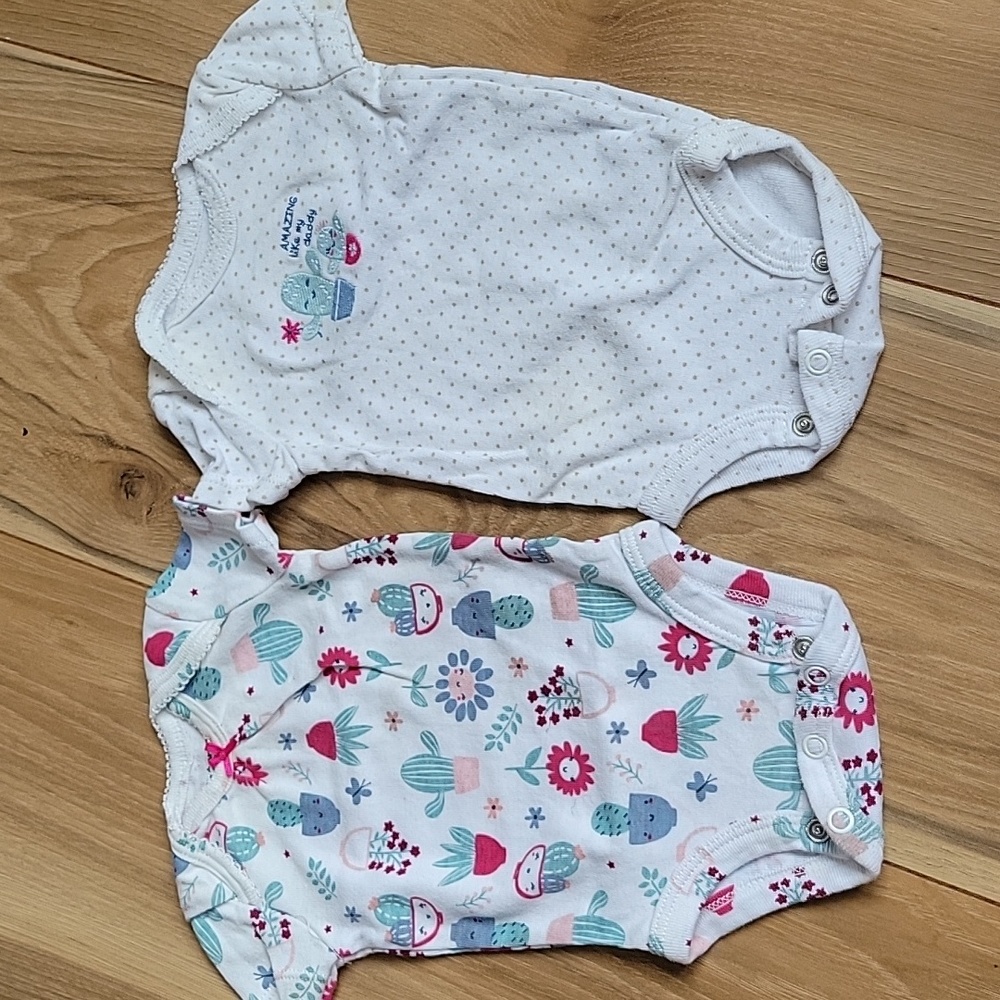 *3/$15* Carter's Newborn Girl Short Sleeve Bodysuits